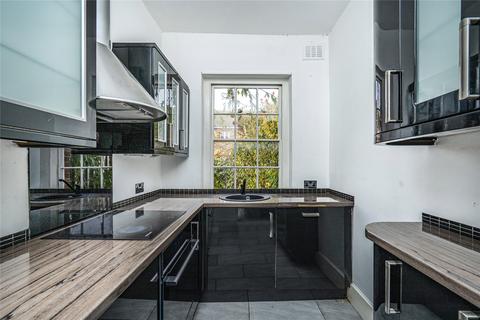 2 bedroom apartment to rent, Guildford Street, Surrey KT16