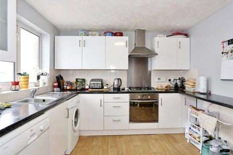 120 Broomfield Road, Swanscombe, DA10 0LT