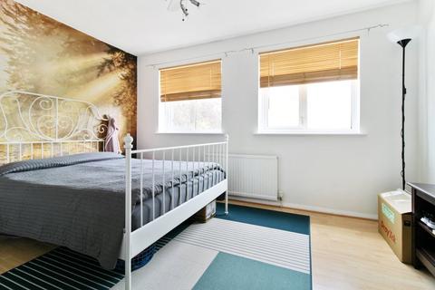 120 Broomfield Road, Swanscombe, DA10 0LT