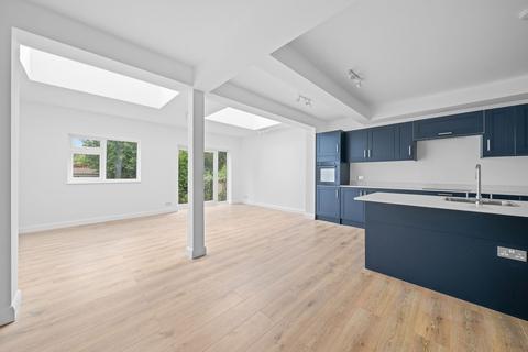 29 Tubbenden Lane, Orpington, BR6 9PN