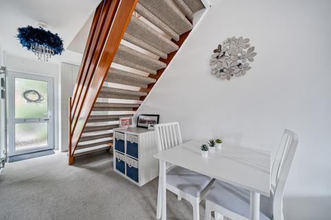 13 Galloway Close, Shaw, Swindon, SN5 5QQ