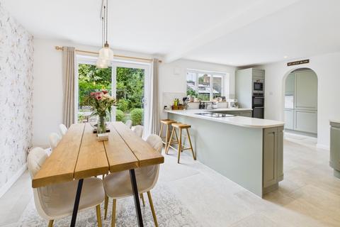 53 Elm Grove, Milton Under Wychwood, Chipping Norton, OX7 6EF