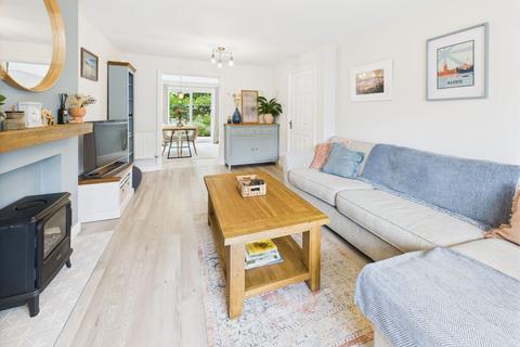 53 Elm Grove, Milton Under Wychwood, Chipping Norton, OX7 6EF