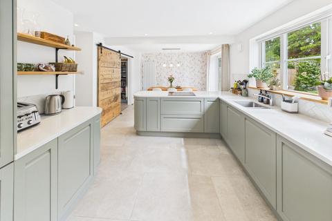 53 Elm Grove, Milton Under Wychwood, Chipping Norton, OX7 6EF