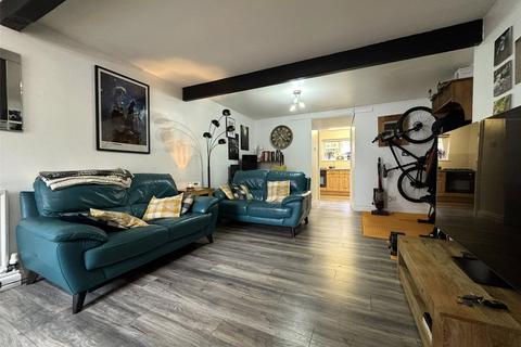 7 Heol Y Doll, Machynlleth, SY20 8BQ
