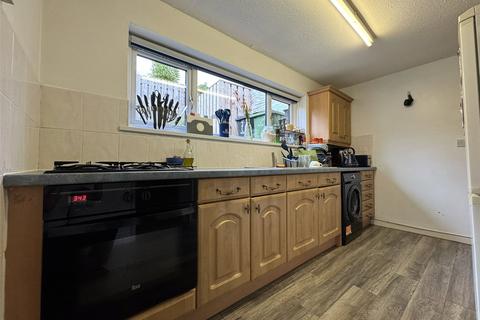 7 Heol Y Doll, Machynlleth, SY20 8BQ