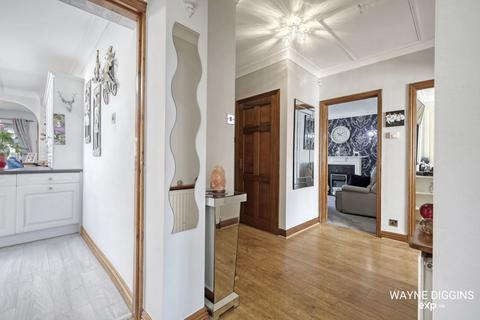 3 bedroom semi-detached bungalow for sale, Highfield Gardens, Grays RM16