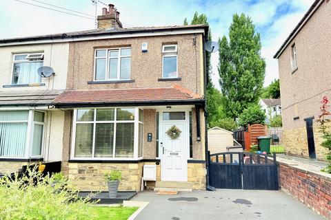 3 bedroom semi-detached house for sale, Poplar Grove, Shipley BD18