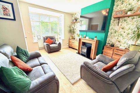 3 bedroom semi-detached house for sale, Poplar Grove, Shipley BD18