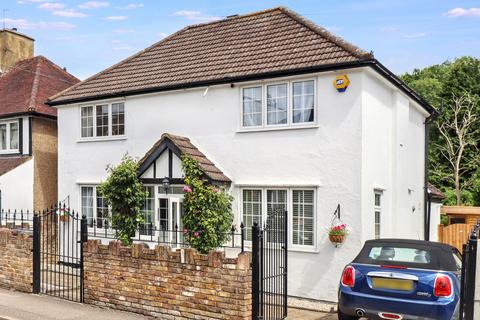 3 bedroom detached house for sale, Haydon Road, Watford, WD19