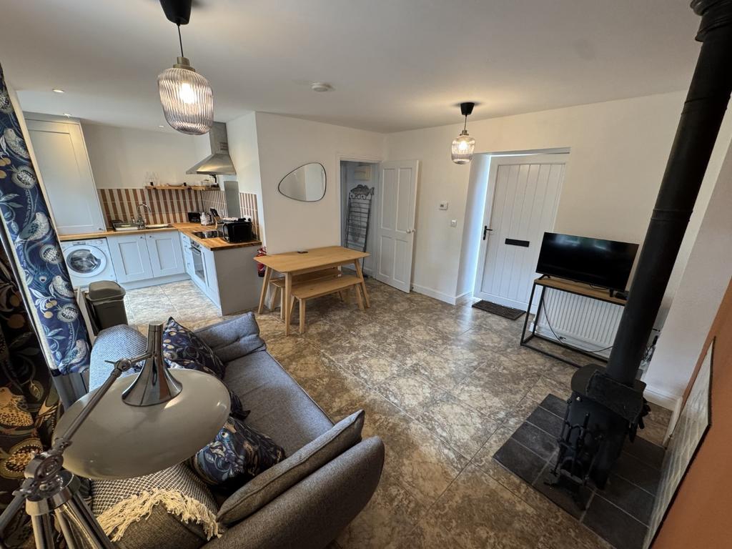 Open Plan Lounge, Kitchen and Dining Area
