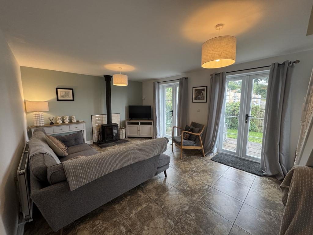 Open Plan Lounge and Dining Area with Living Area