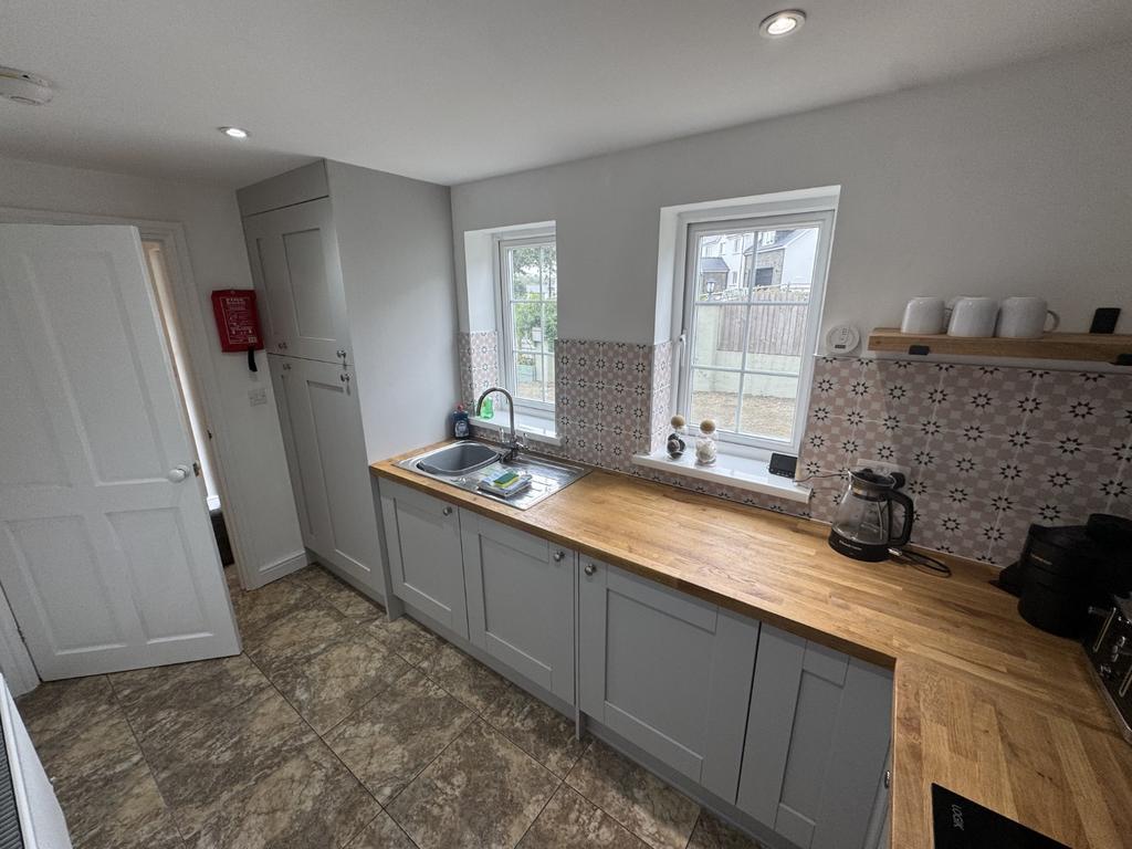 Kitchen 1