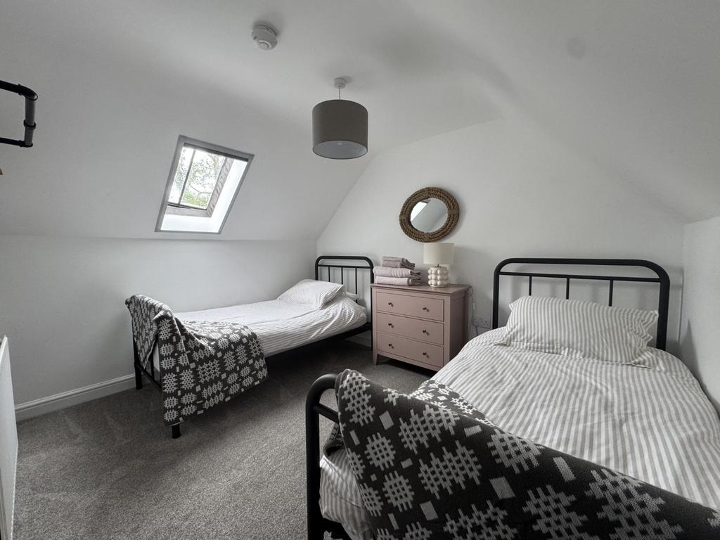 Front Bedroom 2 2