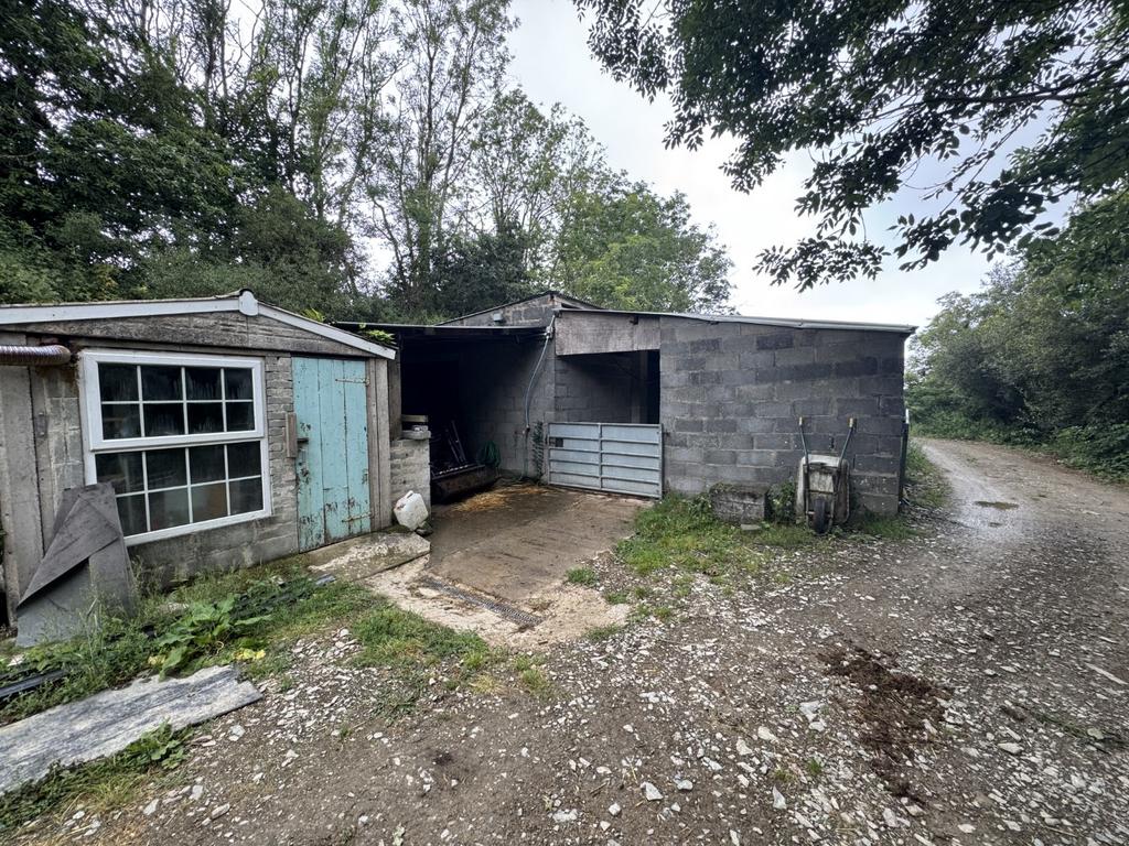 Rear Lean-To
