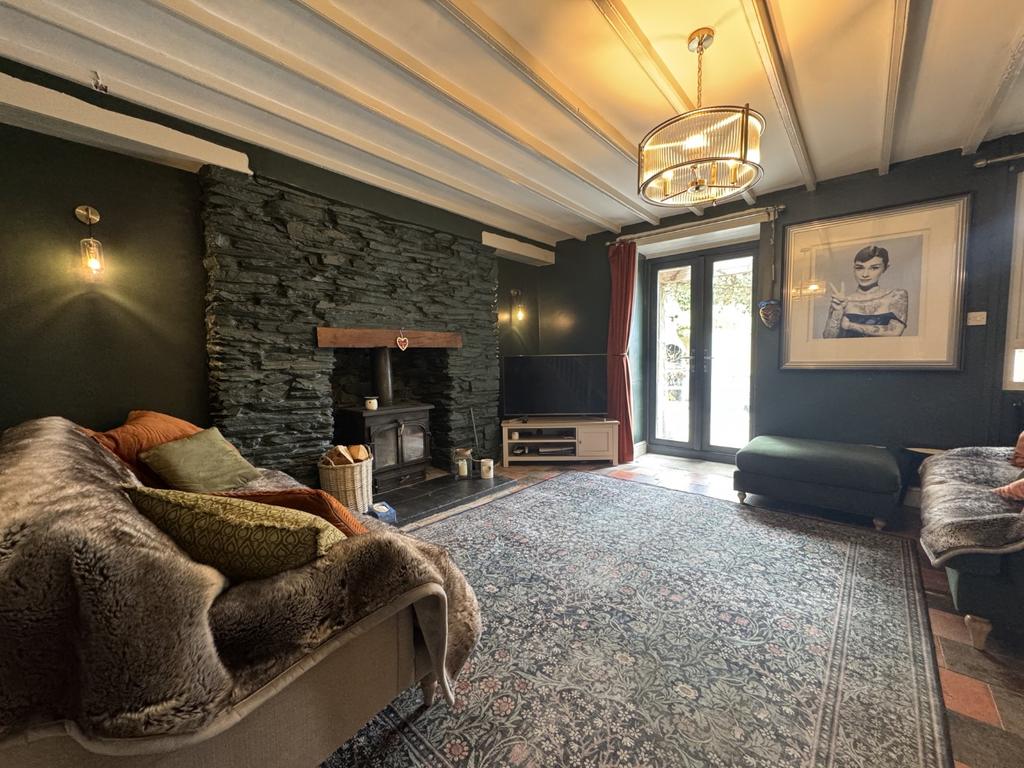 Lounge 1
