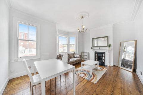 2 bedroom flat for sale, Merton Road, London, SW18