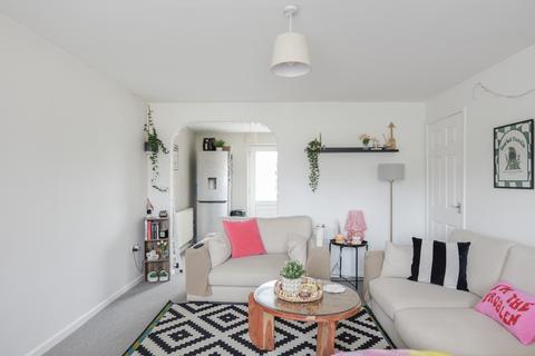 2 bedroom semi-detached house for sale, Billing View, Bradford BD10