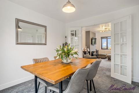 5 bedroom detached house for sale, Alton Croft, Bradford BD14