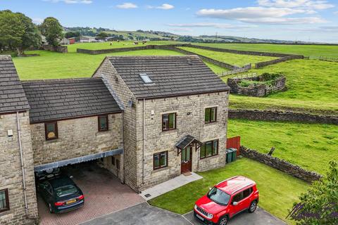 5 bedroom detached house for sale, Alton Croft, Bradford BD14