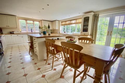 5 bedroom detached house for sale, Waters Upton, Telford