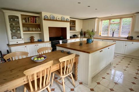5 bedroom detached house for sale, Waters Upton, Telford