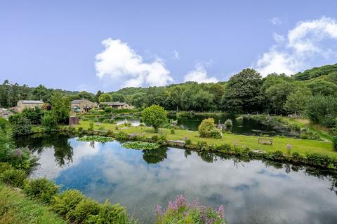 2 bedroom end of terrace house for sale, Royd Terrace, Armitage Bridge, HD4