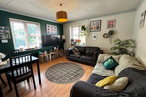 1 bedroom flat for sale, Milford - 75% Shared Ownership