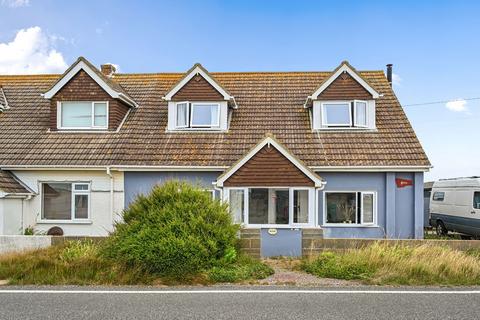 4 bedroom semi-detached house for sale, Dungeness Road, Romney Marsh TN29