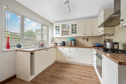 undefined, River Walk, Walton-on-Thames, KT12
