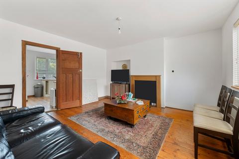undefined, River Walk, Walton-on-Thames, KT12
