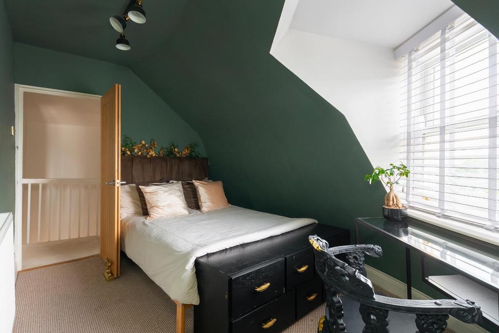 F21 GHCN - Bedroom A.jpg
