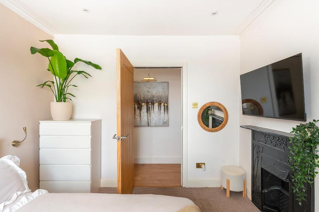 F21 GHCN - Bedroom F.jpg