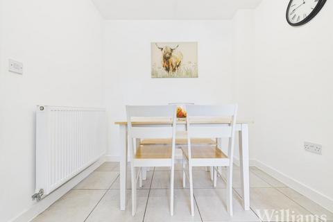 3 bedroom terraced house for sale, Ashmead Street, Aylesbury HP18