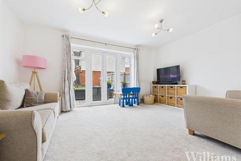 3 bedroom terraced house for sale, Ashmead Street, Aylesbury HP18