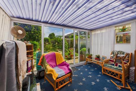3 bedroom semi-detached house for sale, Somerset Close, Buxton