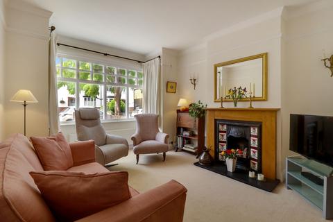 83 Hare Lane, Claygate, Esher, KT10 0QX