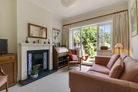 83 Hare Lane, Claygate, Esher, KT10 0QX