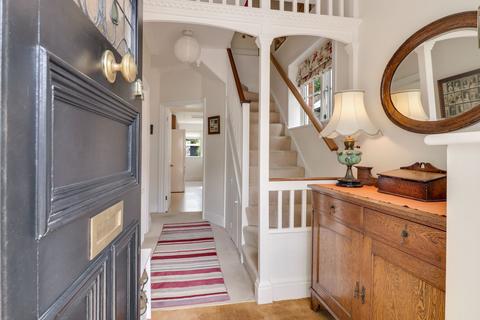 83 Hare Lane, Claygate, Esher, KT10 0QX