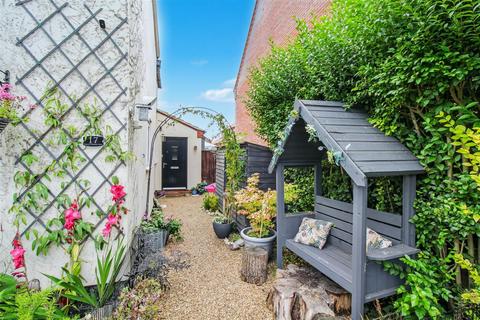 undefined, Halls Corner Lane, Hevingham