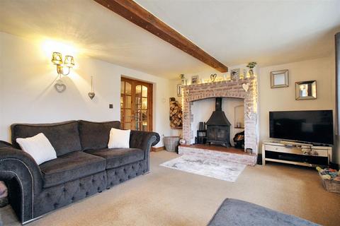 undefined, Halls Corner Lane, Hevingham