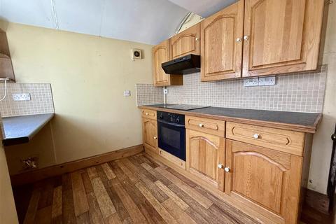 21 Shurnhold, Melksham, SN12 8DD