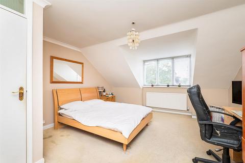 undefined, Western Road, Sutton