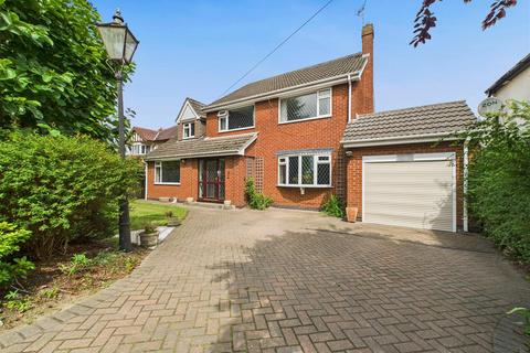 5 bedroom detached house for sale, Welton Road, Brough