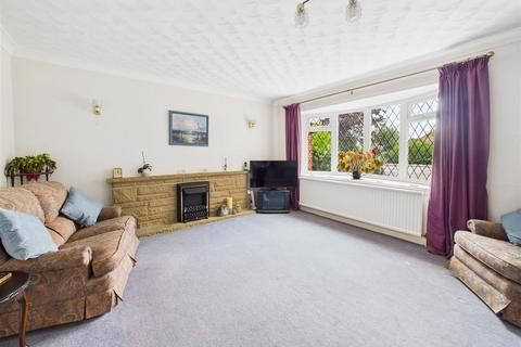 5 bedroom detached house for sale, Welton Road, Brough