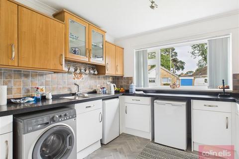 2 bedroom detached bungalow for sale, Scalby Beck Road, Scalby, Scarborough