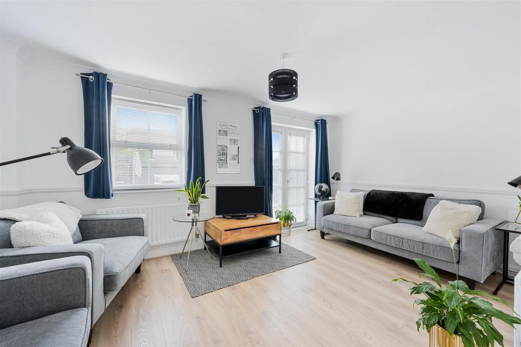 ST THERESA CLOSE (6).jpg