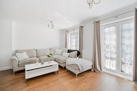 4 bedroom terraced house for sale, St. Theresa Close, Epsom