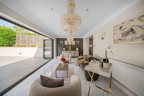 4 bedroom detached house for sale, Kevington Drive, Chislehurst BR7