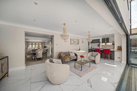 4 bedroom detached house for sale, Kevington Drive, Chislehurst BR7